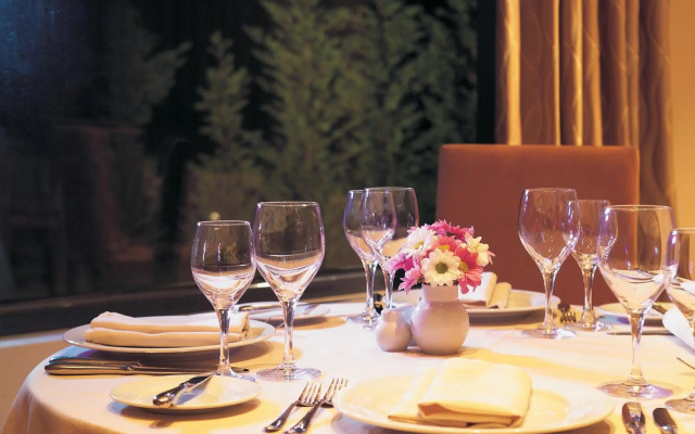 Dekelia Hotel
