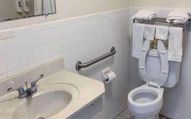 Super Inn and Suites Milledgeville