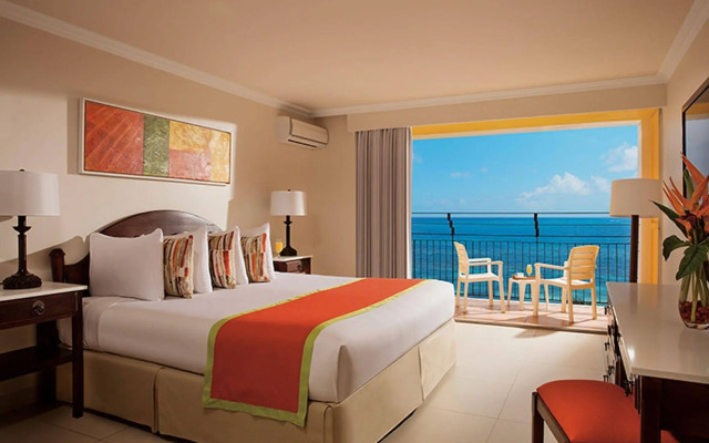 Sunset Beach Resort Spa and Waterpark All-Inclusive
