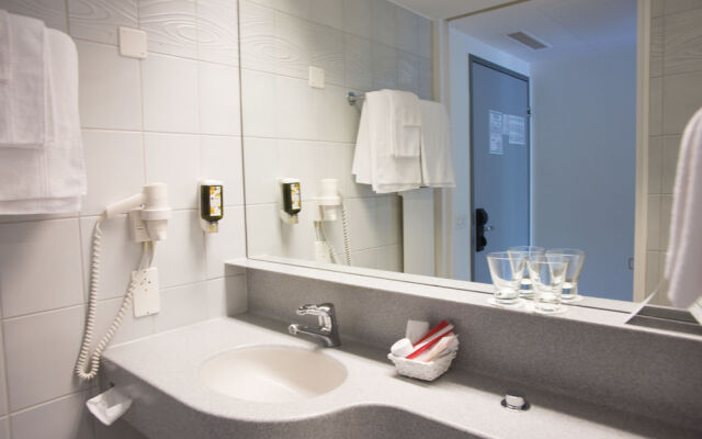 Hotel Fly Away Zurich Airport