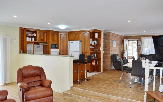 Beach House Landsborough