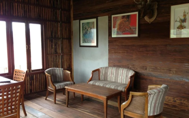 Maan Mek Talay Mok Resort