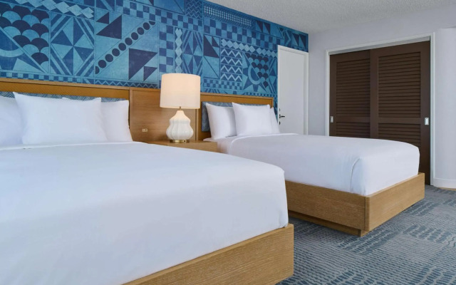 OUTRIGGER Waikiki Paradise Hotel