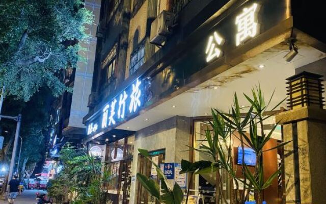 Poshtel (Canton Tower Consulate)