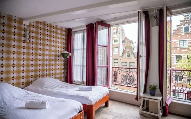 Hotel & bar Royal taste Amsterdam