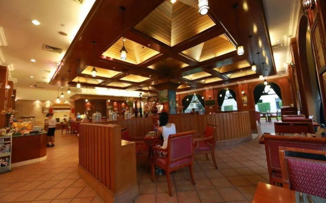 Dragon Spring Hotel