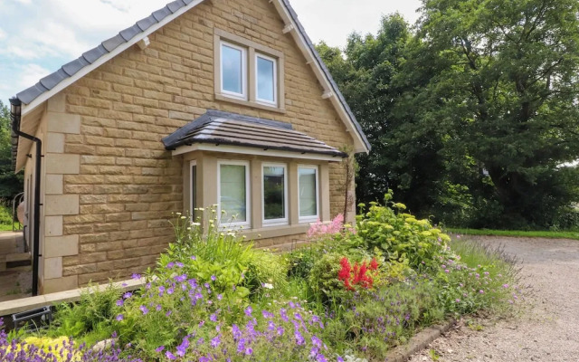 Low Orchard House
