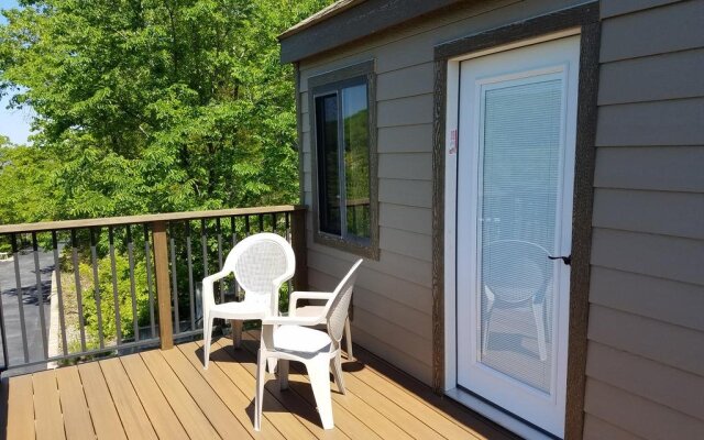 Holiday Shores Resort