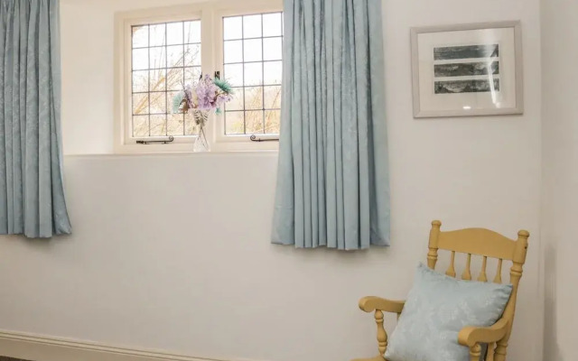 Alice Cottage