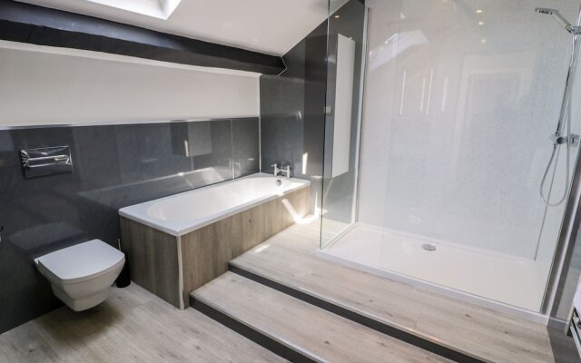 The Creel Apartment