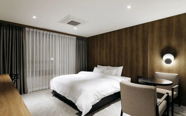 Ilsan Queen Town Hotel