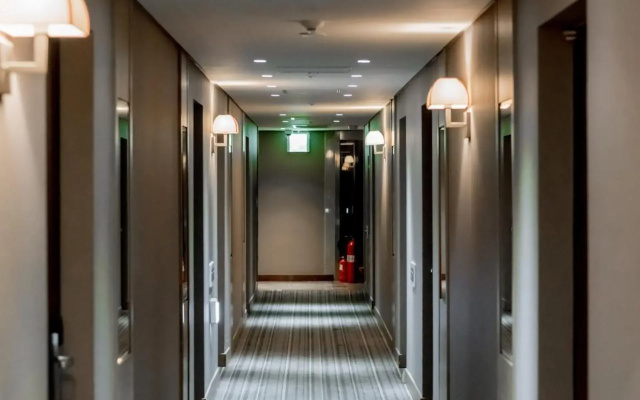 Oriens  & Residences