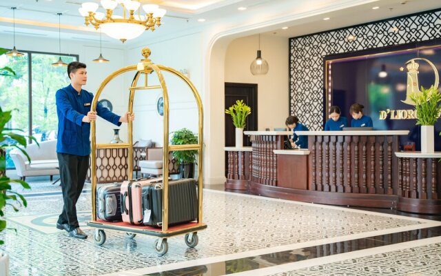D'Lioro Hotel & Resort