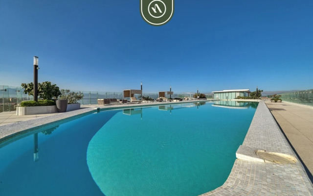 Apartments with Beach Access