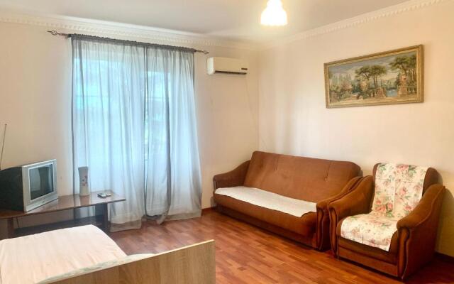 Apartamenty na Eshba 173