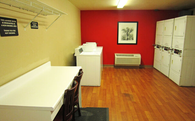 Extended Stay America Select Suites New Orleans Airport