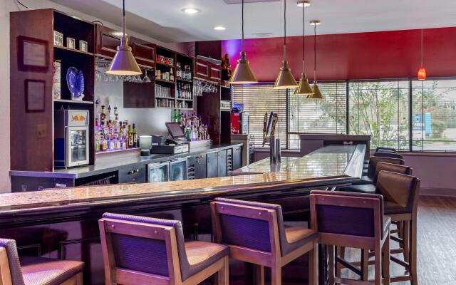 Holiday Inn Fayetteville-I-95 South