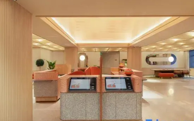 Orange Hotel (Harbin West Dazhi Street Gongda Branch)