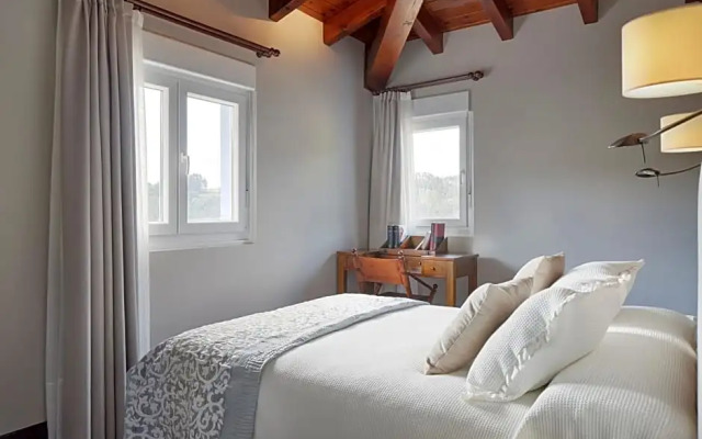 Отель Txoriene — Arrieta