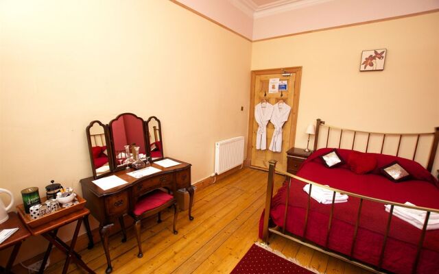 15 Merchiston Gardens Bed and Breakfast