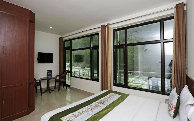 OYO 8767 Hotel Landmark