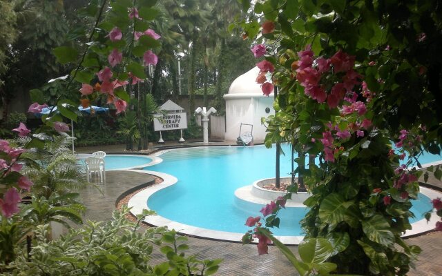 Hotel Parisutham