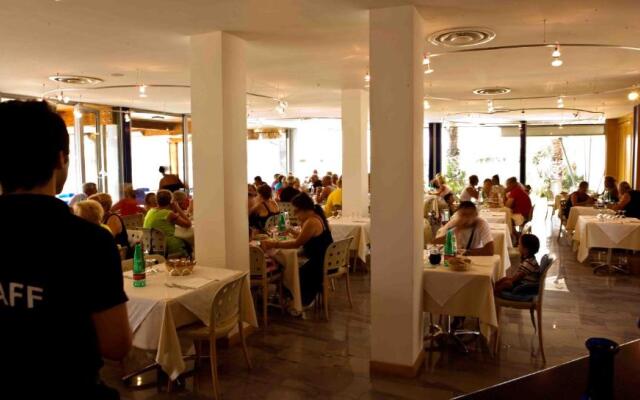 African Beach Villaggio Residence Hotel