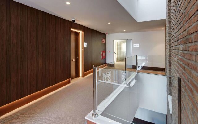 Sercotel Granada Suites