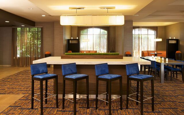 Courtyard Louisville - Airport