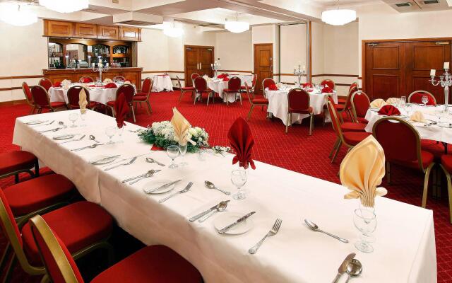 Mercure Chester North Woodhey House Hotel