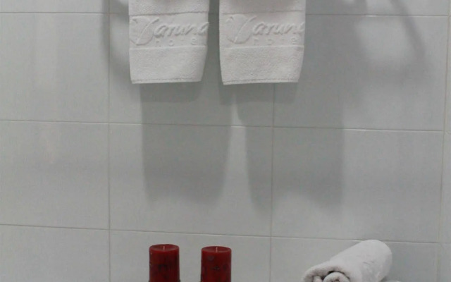 Hotel Varuna