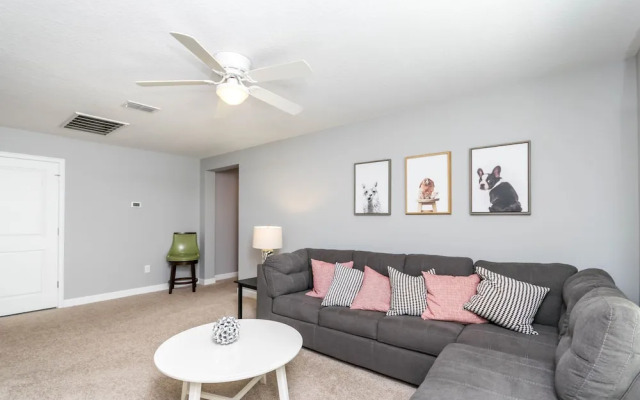 4707 Sleepy Hollow Drive
