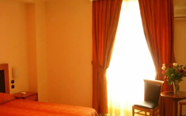 Theoxenia Hotel