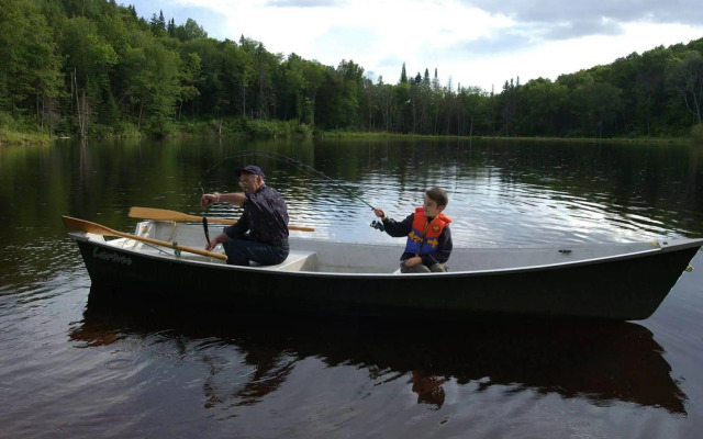 Auberge du Lac-à-l'Eau-Claire