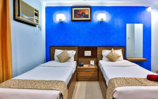 OYO 9265 Blue Lagoon Premium Hotel