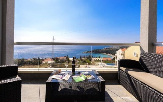 Apartments Lavilla
