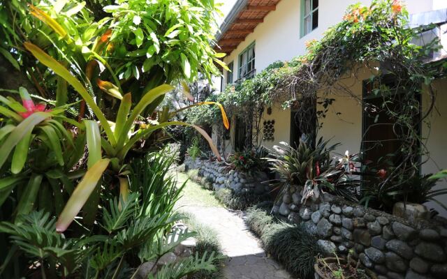Tierra Magica B&B and Art Studio