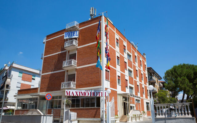 Maximo Hotel