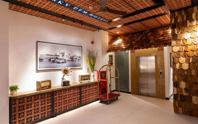 Sky Gem Central Hotel