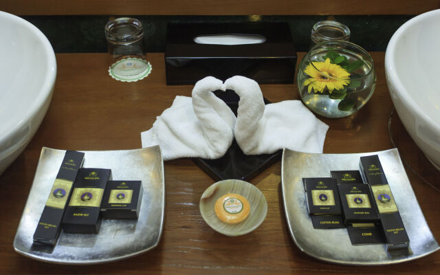 Green Plaza Hotel