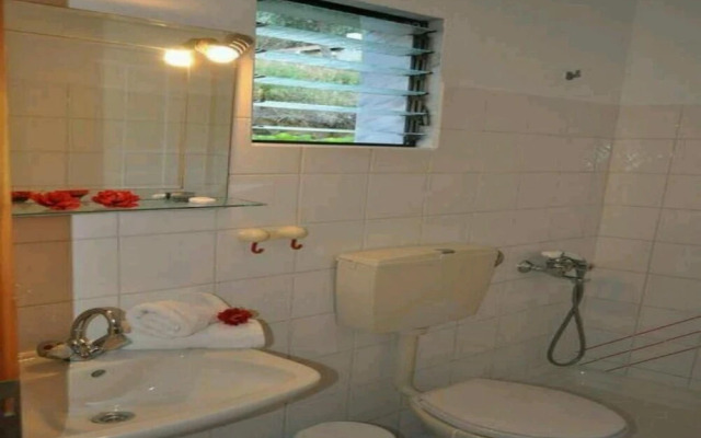 Aura Guesthouse B&B