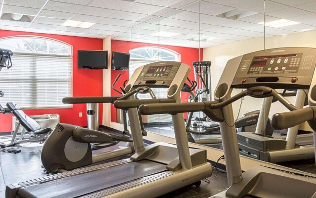 Comfort Inn & Suites Virginia Beach - Norfolk Airport