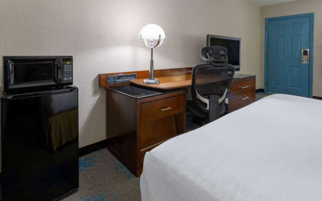 Days Inn by Wyndham Columbia