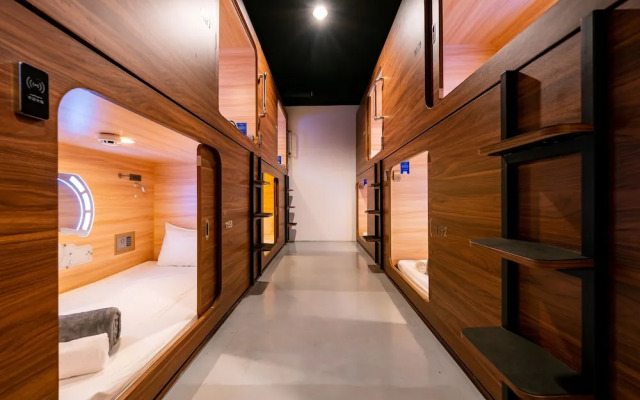 JPOD Capsule Hotel