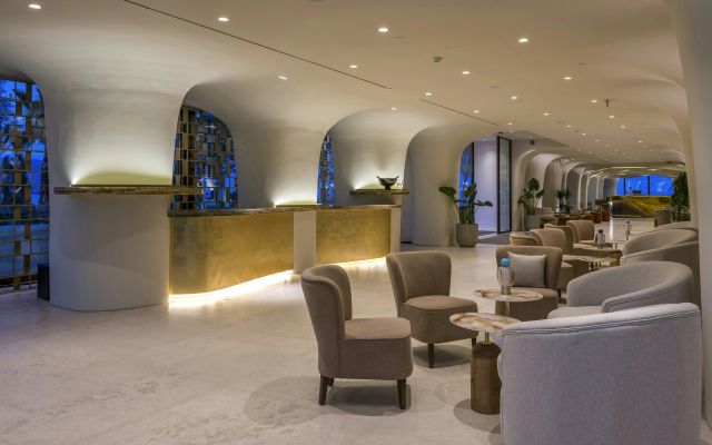 Isla Brown Corinthia Resort & Spa, Curio Collection Hilton - Image 2
