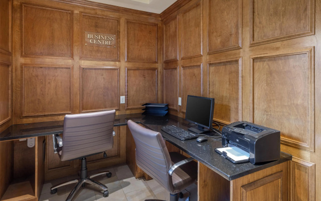 Best Western Parkway Inn & Conference Centre