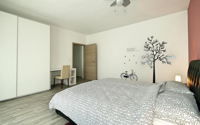 Beautiful Home in Umag With Wifi and 1 Bedrooms