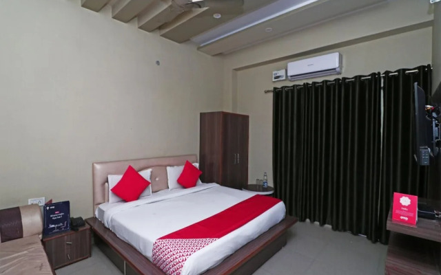 Elibrista By OYO Rooms