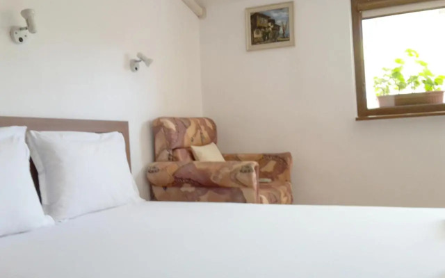 Guest House Kera