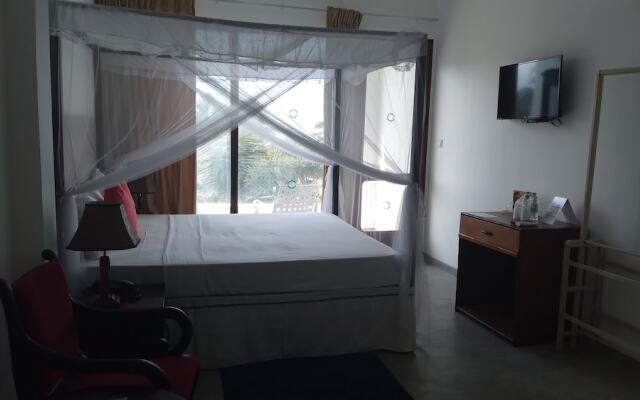 Sea Breeze Hotel Ambalangoda